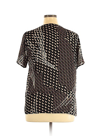 Pleione Short Sleeve Blouse (view 2)