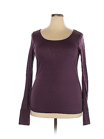 Fabletics Active T-Shirt (view 1)