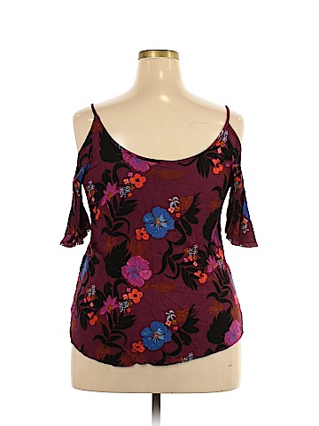 Mossimo Supply Co. Short Sleeve Top (view 2)