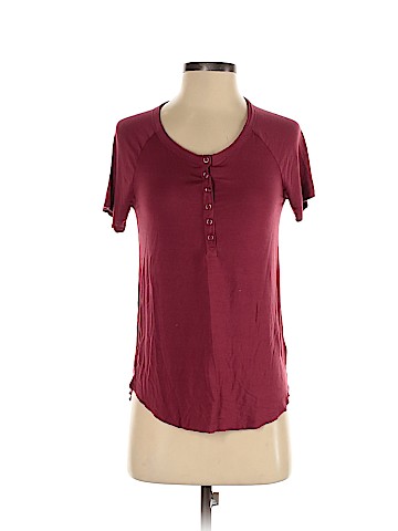 American Eagle Outfitters Short Sleeve T-Shirt (view 1)