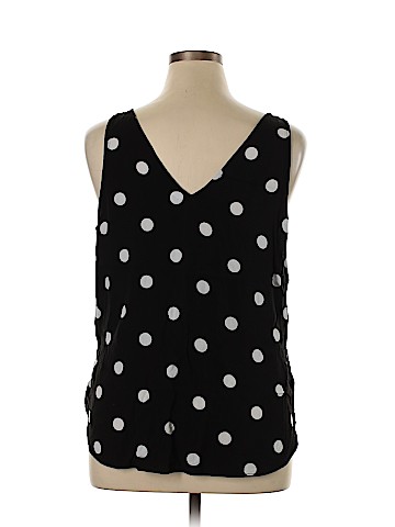 Old Navy Sleeveless Top (view 2)