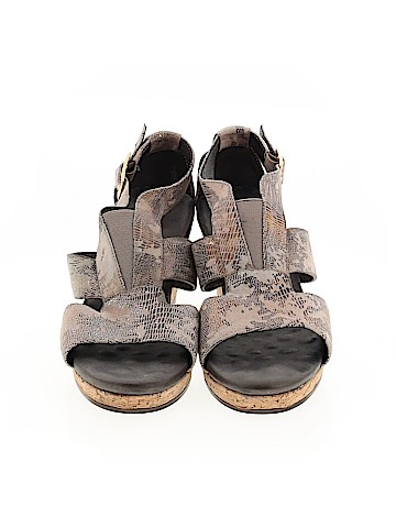 Walking Cradles Wedges (view 2)