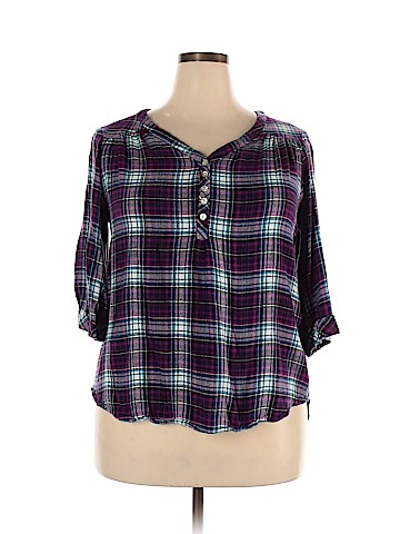 Avenue 3/4 Sleeve Button-Down Shirt (view 1)