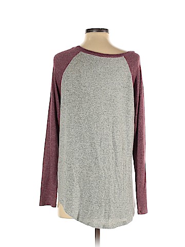 American Eagle Outfitters Long Sleeve Top (view 2)