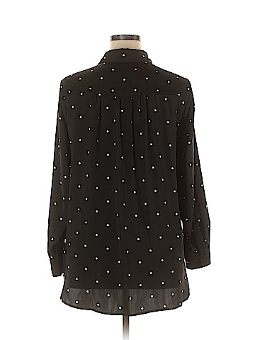 Old Navy Long Sleeve Button-Down Shirt (view 2)