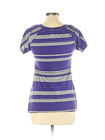 Charlotte Russe Short Sleeve T-Shirt (view 2)
