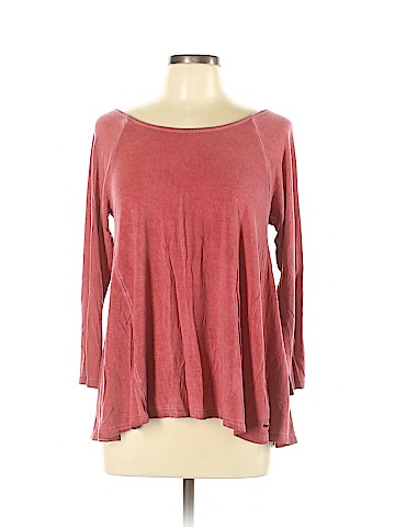 American Eagle Outfitters 3/4 Sleeve Top (view 1)