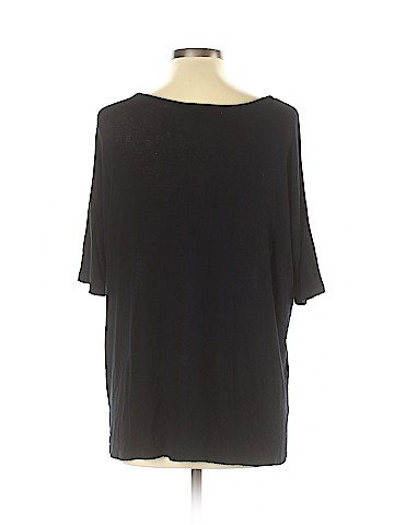 Forever 21 Short Sleeve T-Shirt (view 2)