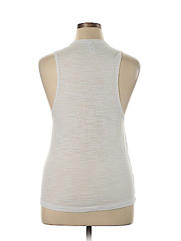 Bella Tank Top (view 2)