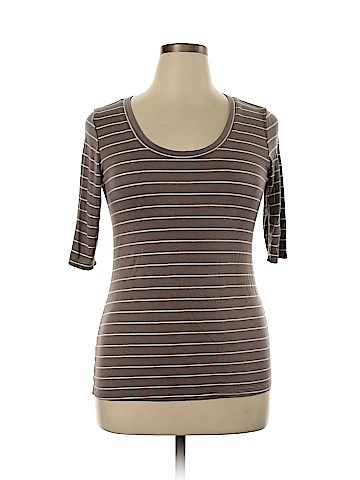 Green Envelope 3/4 Sleeve Top (view 1)