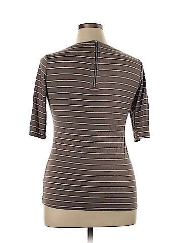 Green Envelope 3/4 Sleeve Top (view 2)