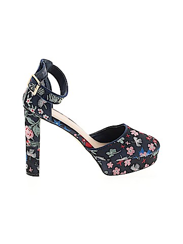 Shoedazzle Heels (view 1)