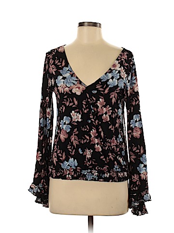 American Eagle Outfitters Long Sleeve Top (view 1)