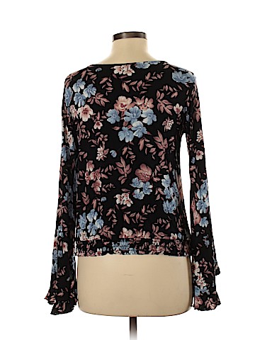 American Eagle Outfitters Long Sleeve Top (view 2)