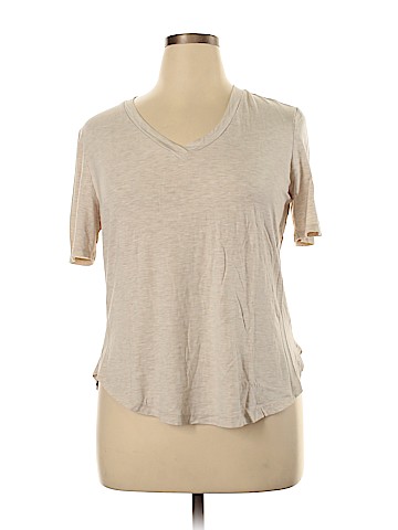 Versona Short Sleeve T-Shirt (view 1)