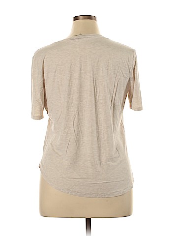 Versona Short Sleeve T-Shirt (view 2)