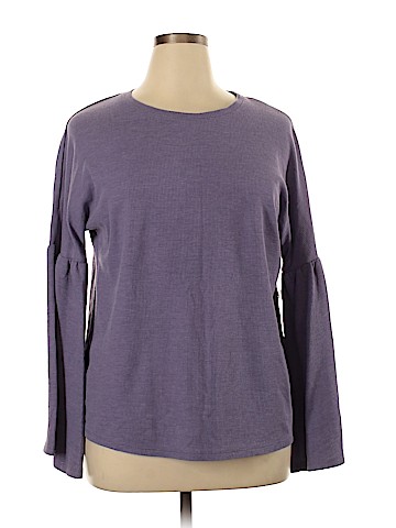 Xhilaration Long Sleeve Top (view 1)