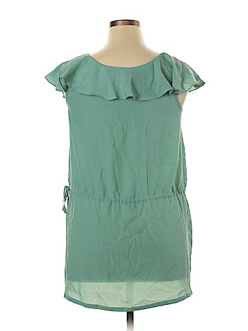 Mossimo Sleeveless Top (view 2)