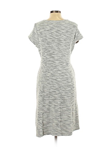 Old Navy Casual Dress (view 2)