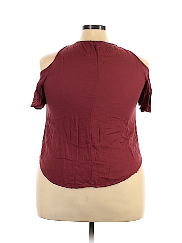 Charlotte Russe Short Sleeve Blouse (view 2)