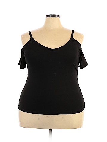 Hot Kiss Short Sleeve Top (view 1)