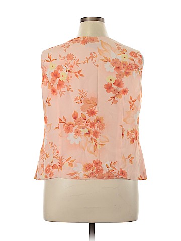 Laura Scott Sleeveless Top (view 2)