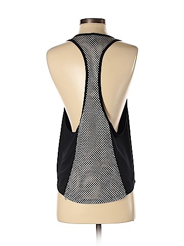 Forever 21 Active T-Shirt (view 2)