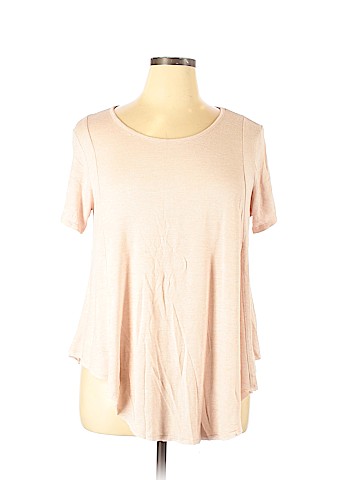 Maurices Short Sleeve T-Shirt (view 1)