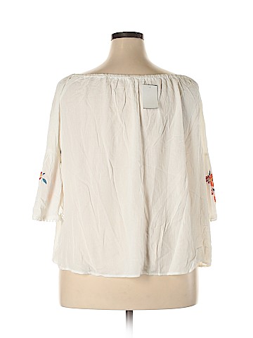 Liberty Love Short Sleeve Blouse (view 2)