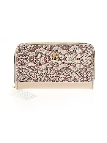 Adrienne Vittadini Wallet (view 1)