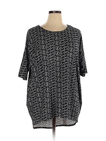 Lularoe Short Sleeve T-Shirt (view 1)