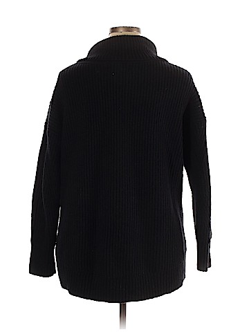 Old Navy Pullover Sweater (view 2)