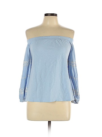 American Eagle Outfitters Long Sleeve T-Shirt (view 1)