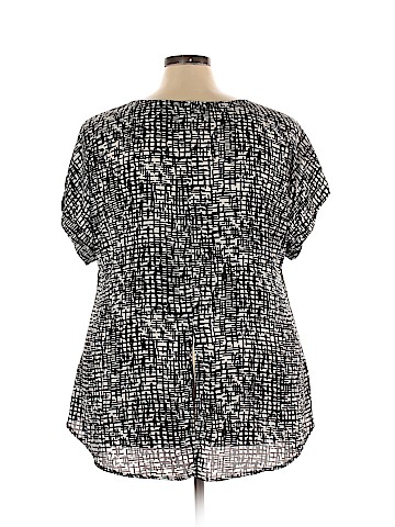 Lane Bryant Outlet Short Sleeve Blouse (view 2)