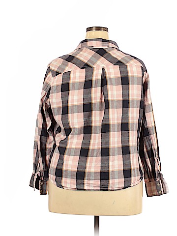 Ava & Viv Long Sleeve Button-Down Shirt (view 2)