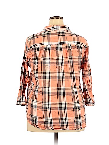 Preswick & Moore 3/4 Sleeve Henley (view 2)