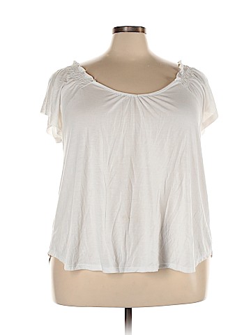 Extra Touch Short Sleeve Top (view 1)