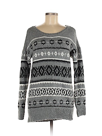 American Eagle Outfitters Pullover Sweater (view 1)