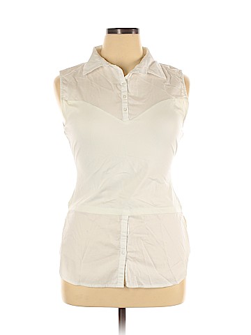 Skinny Shirt Sleeveless Button-Down Shirt (view 1)
