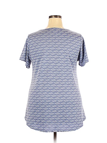 Lularoe Short Sleeve Top (view 2)