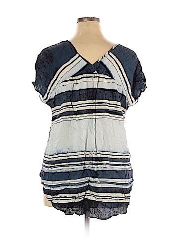 Ava & Viv Short Sleeve Blouse (view 2)