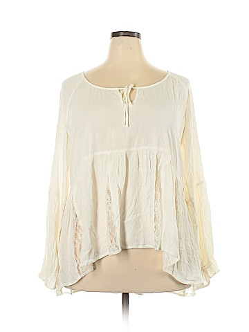 American Eagle Outfitters Long Sleeve Blouse (view 1)