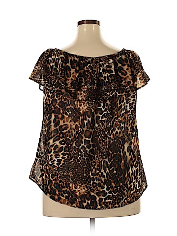 Mileage Short Sleeve Blouse (view 2)