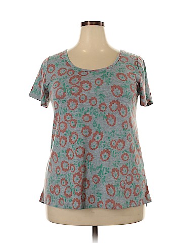 Lularoe Short Sleeve T-Shirt (view 1)