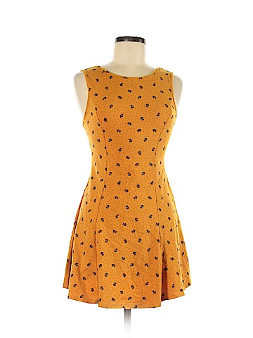 Forever 21 Casual Dress (view 1)