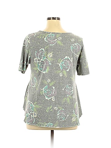 Lularoe Short Sleeve T-Shirt (view 2)