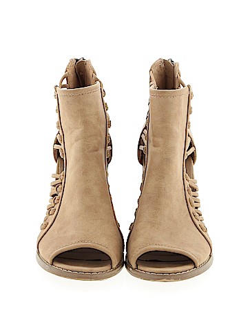 Cato Ankle Boots (view 2)