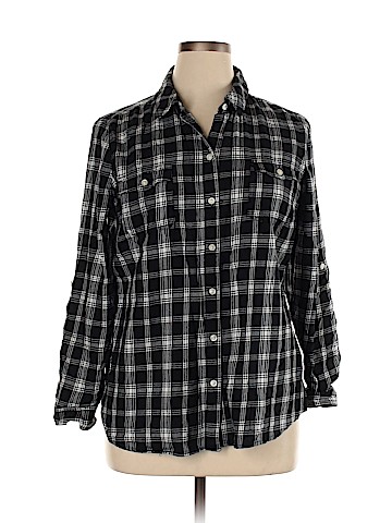 Old Navy Long Sleeve Button-Down Shirt (view 1)
