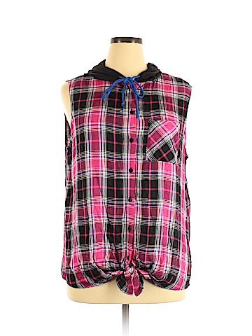 No Boundaries Sleeveless Button-Down Shirt (view 1)