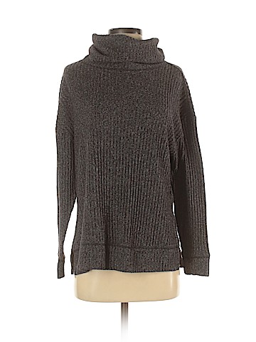 Forever 21 Pullover Sweater (view 1)